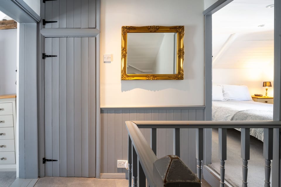 First floor: Landing