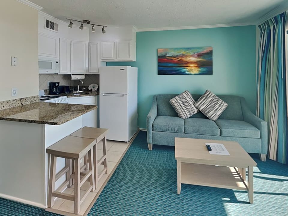 Living Room - Open Layout w/ Kitchen & Dining