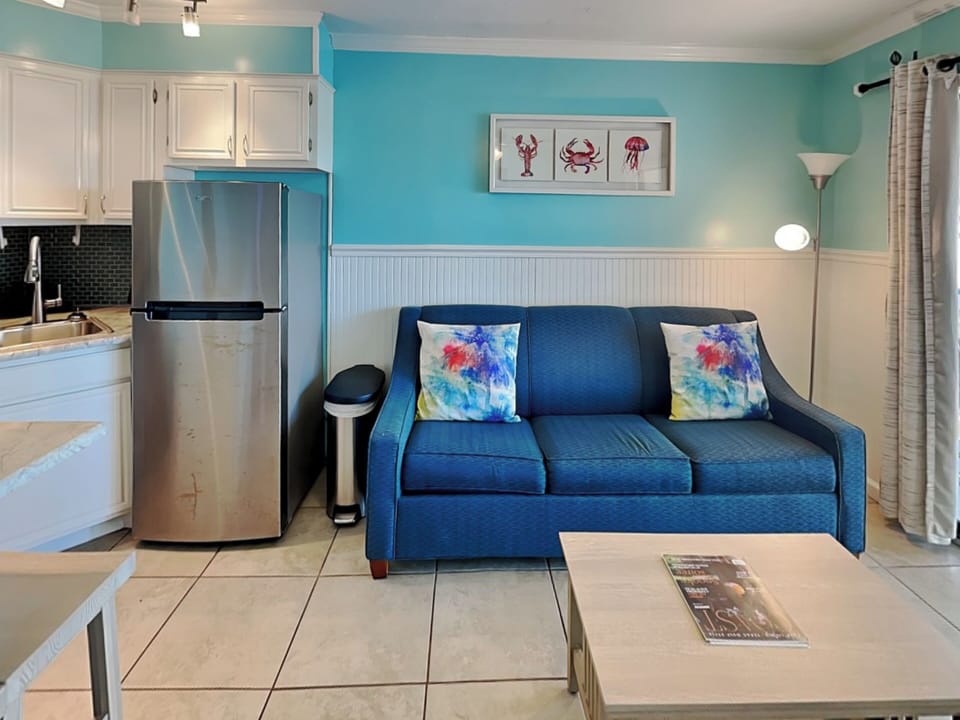 Living Room - Open Layout w/ Kitchen & Dining