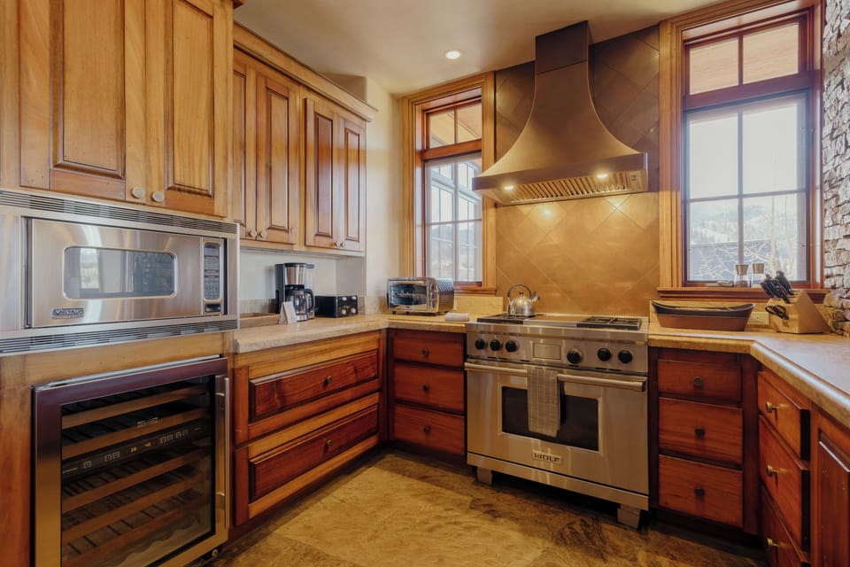 Kitchen - Summer