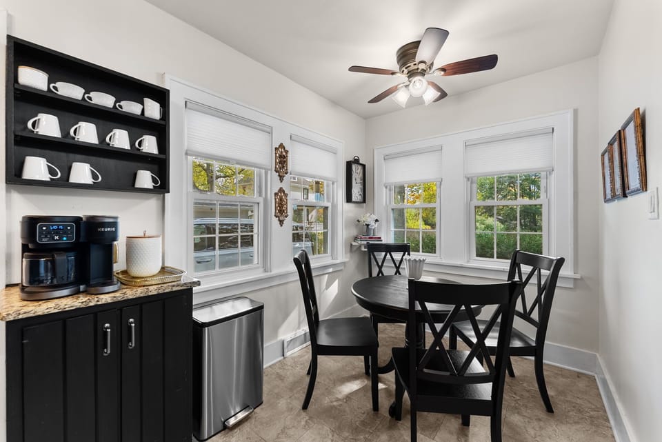 Eat In Kitchen