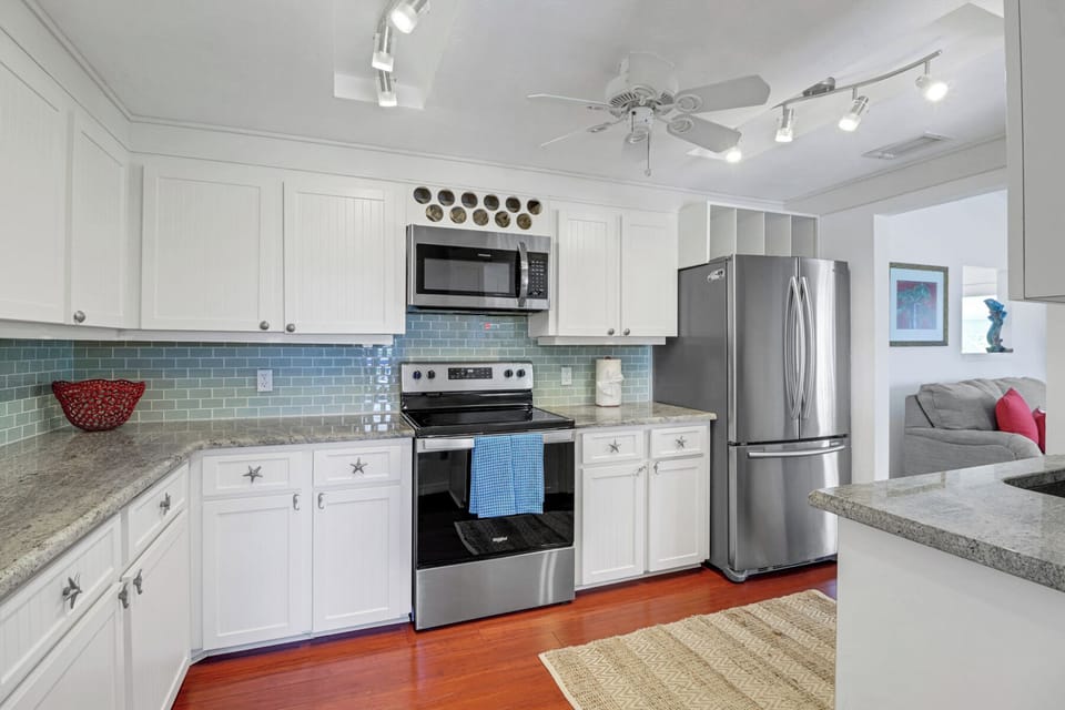Modern kitchen.