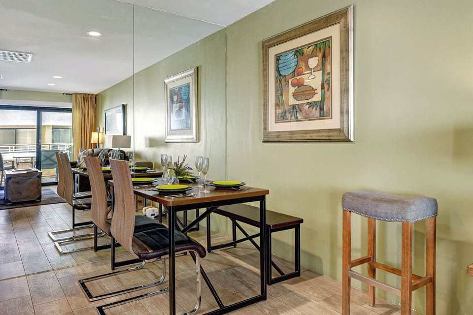 DINING SPACE.jpg mls