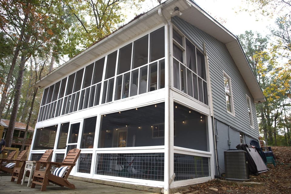 View of the house facing the lake.
