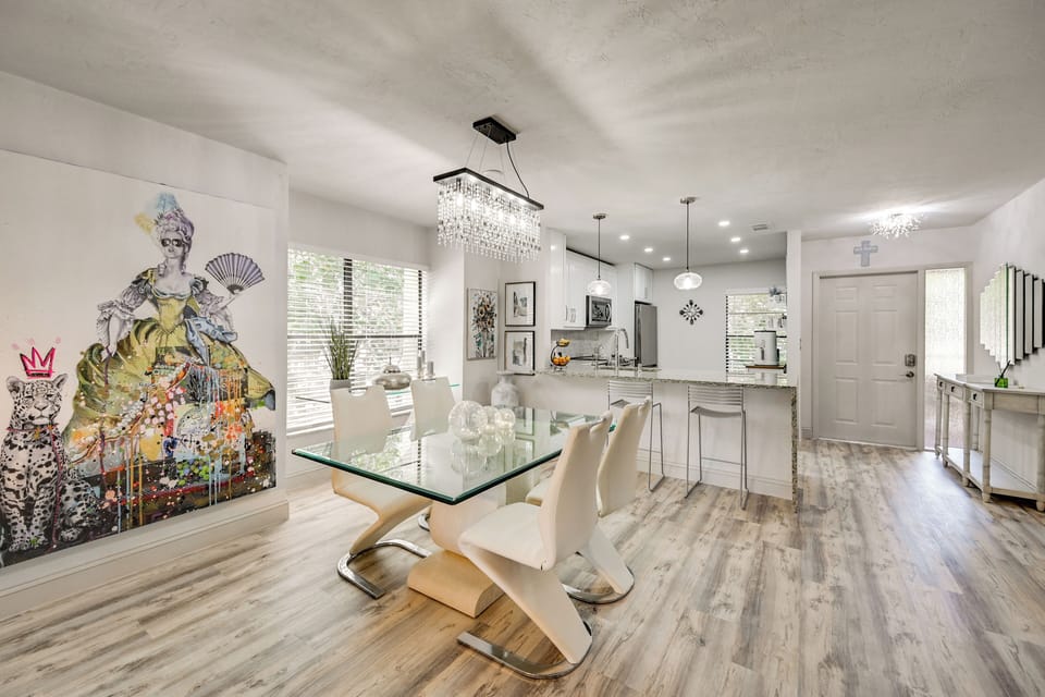 Dining Table | Dishware & Flatware