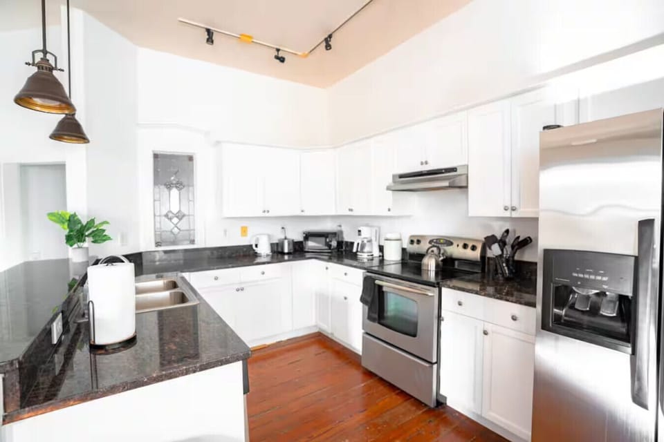 Fully Stocked Kitchen