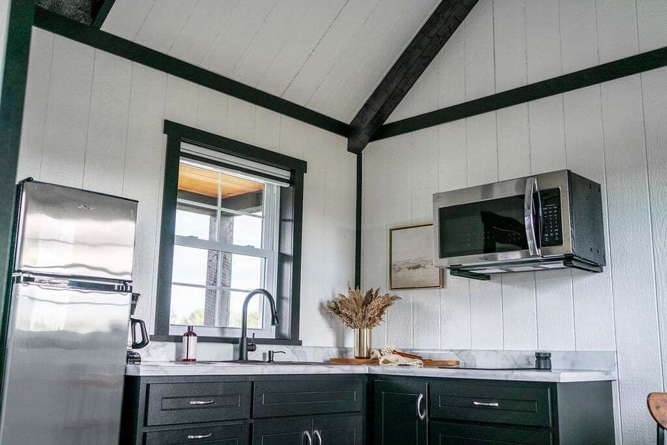 Enjoy making delicious meals in the kitchenette