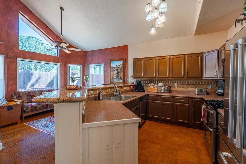 Fully Stocked Kitchen