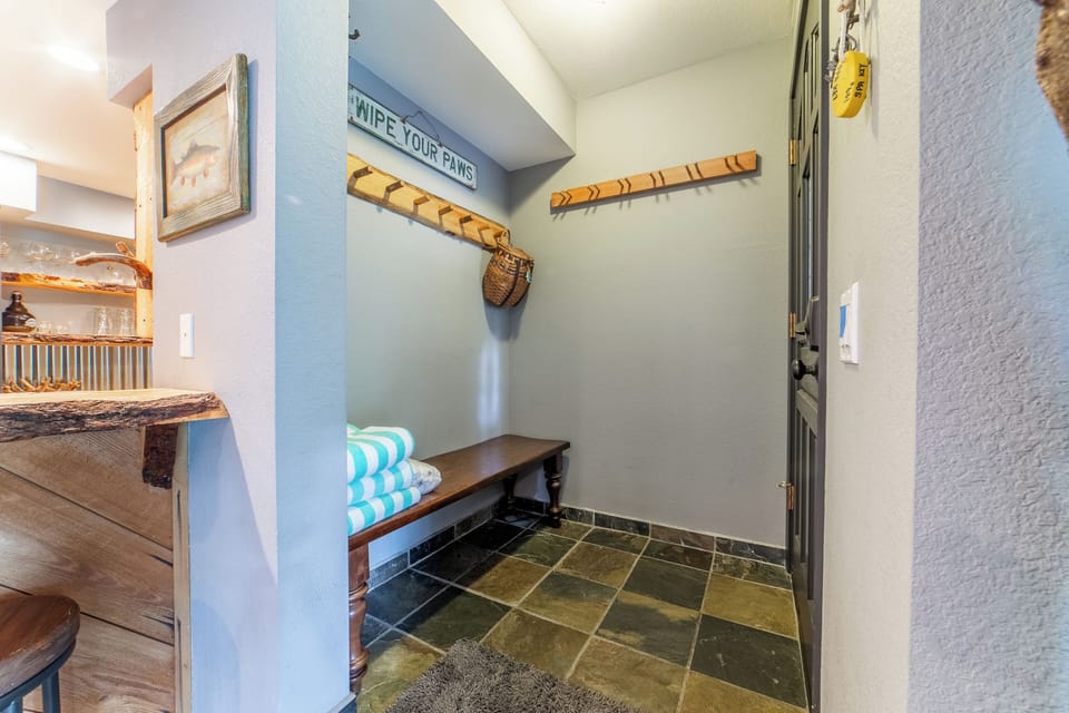 Nice sized entryway/mudroom for gear/equipment storage.