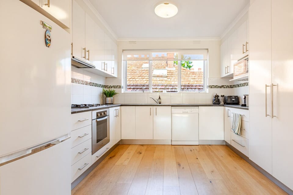 Spacious Kitchen Fully Equipped for a good meal