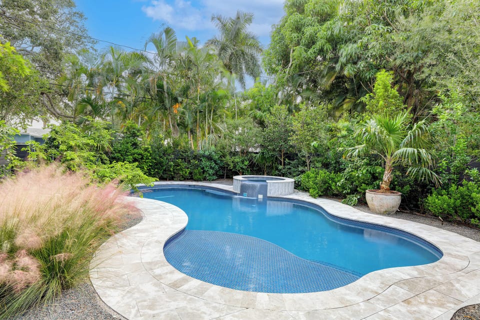 Lake Worth Beach Vacation Rental | 2BR | 2BA | 2 Small Steps to Enter