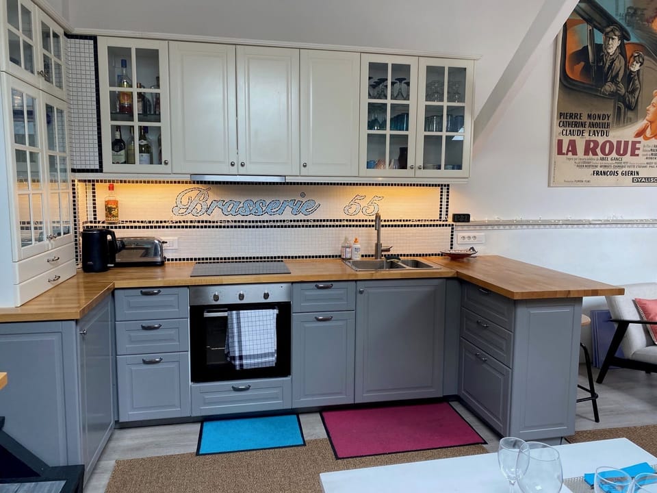 Kitchen, open plan