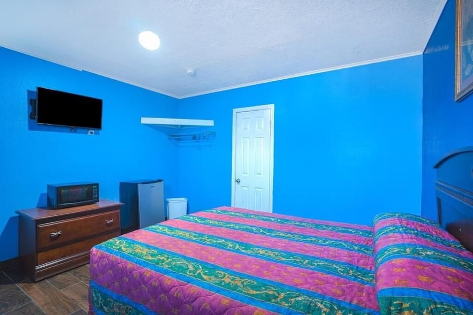 Bedroom. Interior and views may vary based on location and availability.