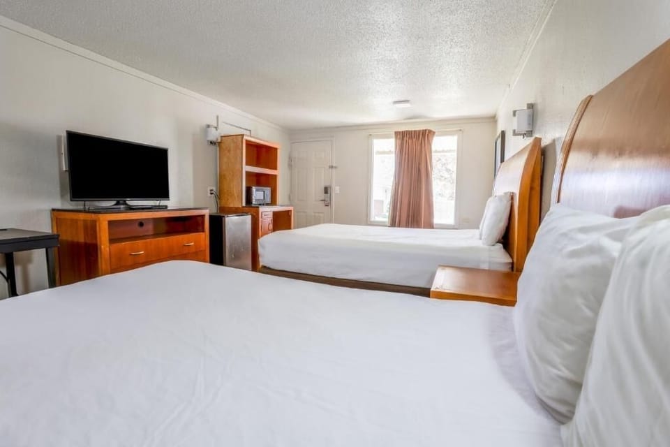 Bedroom. Interior and views may vary based on location and availability.