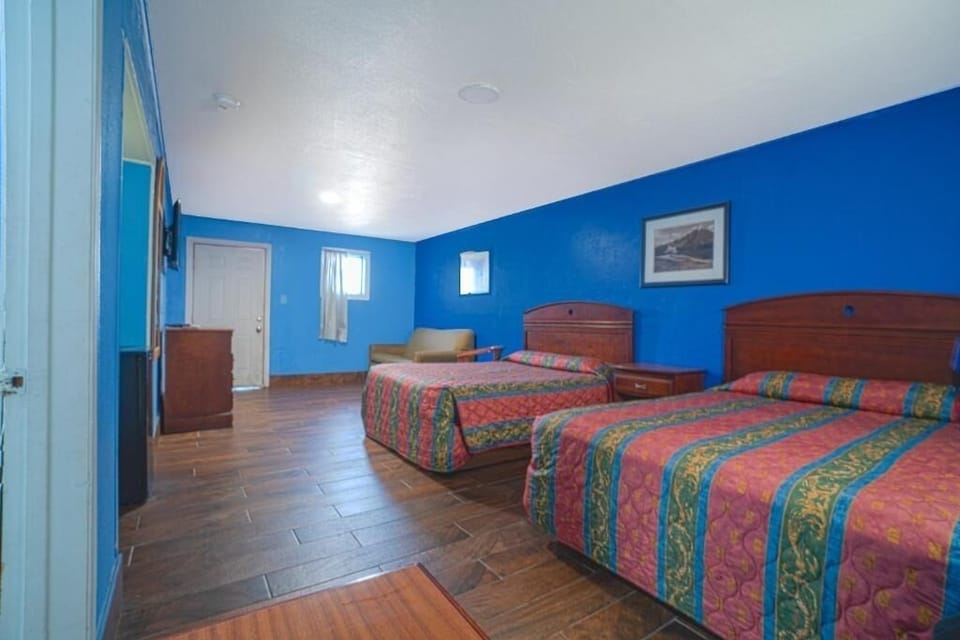Settle in with plenty of floor space for bags and gear.