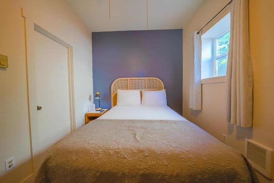 Bedroom. Interior and views may vary based on location and availability.