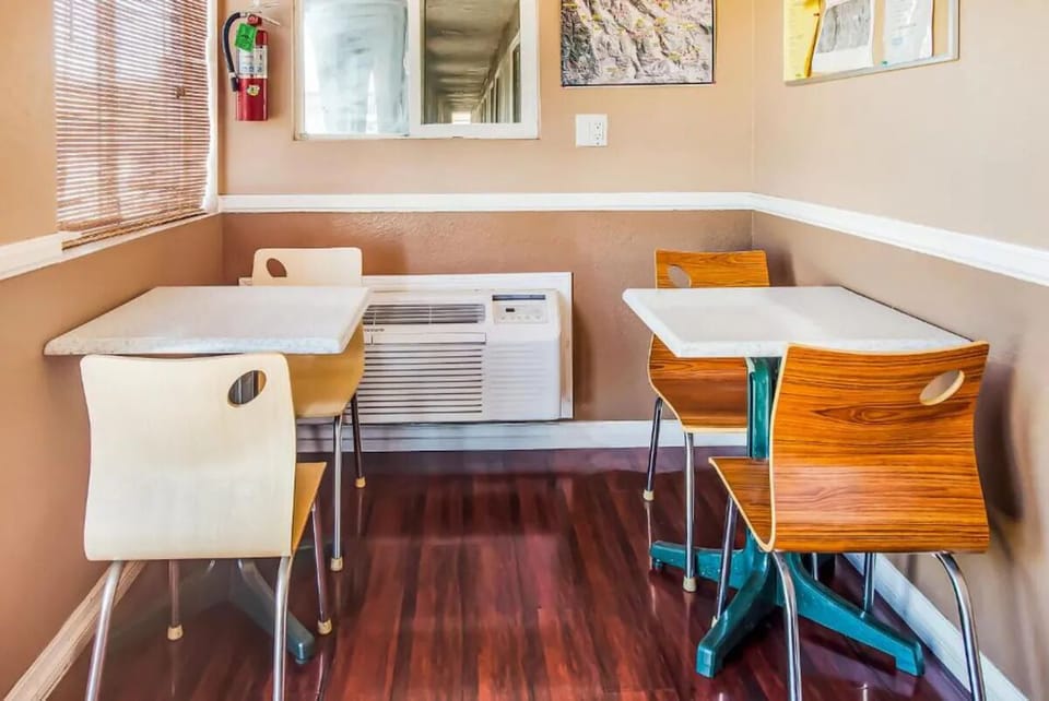 Settle in with a quiet corner for snacks and chats.