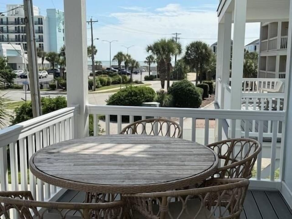 Deck seating
