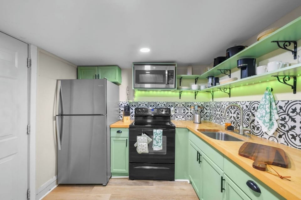44-web-or-mls-3365 57th Ave N #1 & 7-39