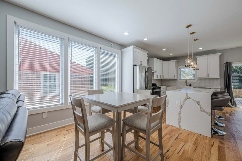 15-web-or-mls-Silver Springs Cir-7