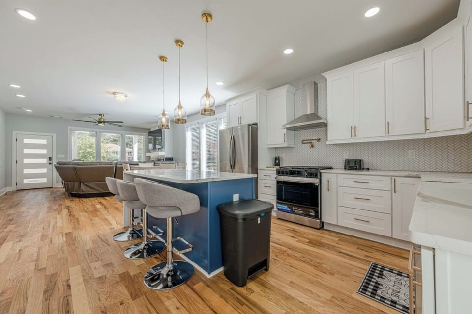 23-web-or-mls-Silver Springs Cir-15