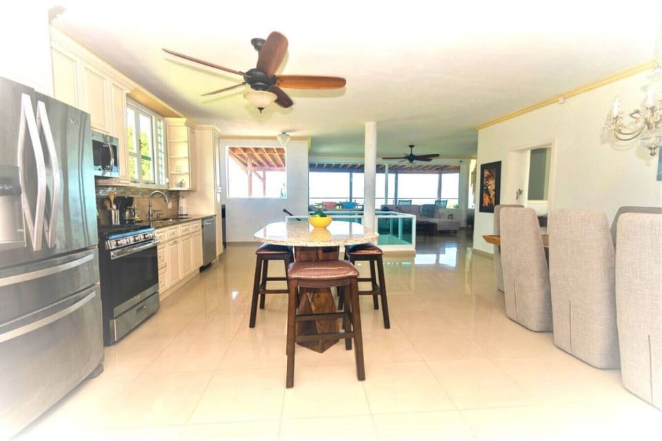 Kitchen area