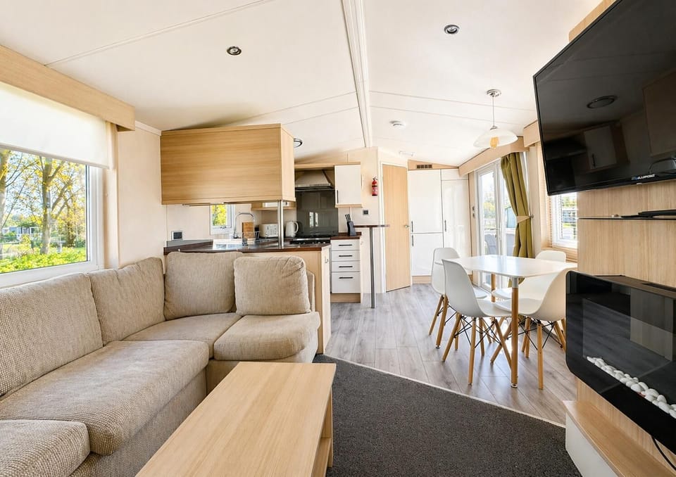 The cosy lounge is the perfect place for the family to come together and enjoy sharing stories of your day, Sit back and realx on the comfy sofas before planning your day.