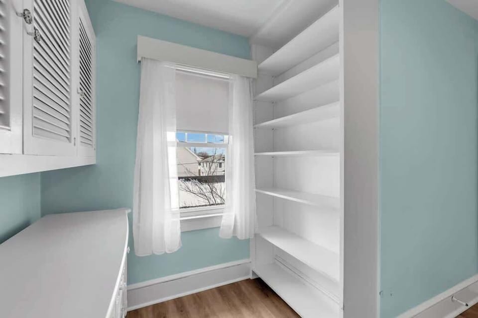 Our 3rd bedroom alcove overlooks the backyard