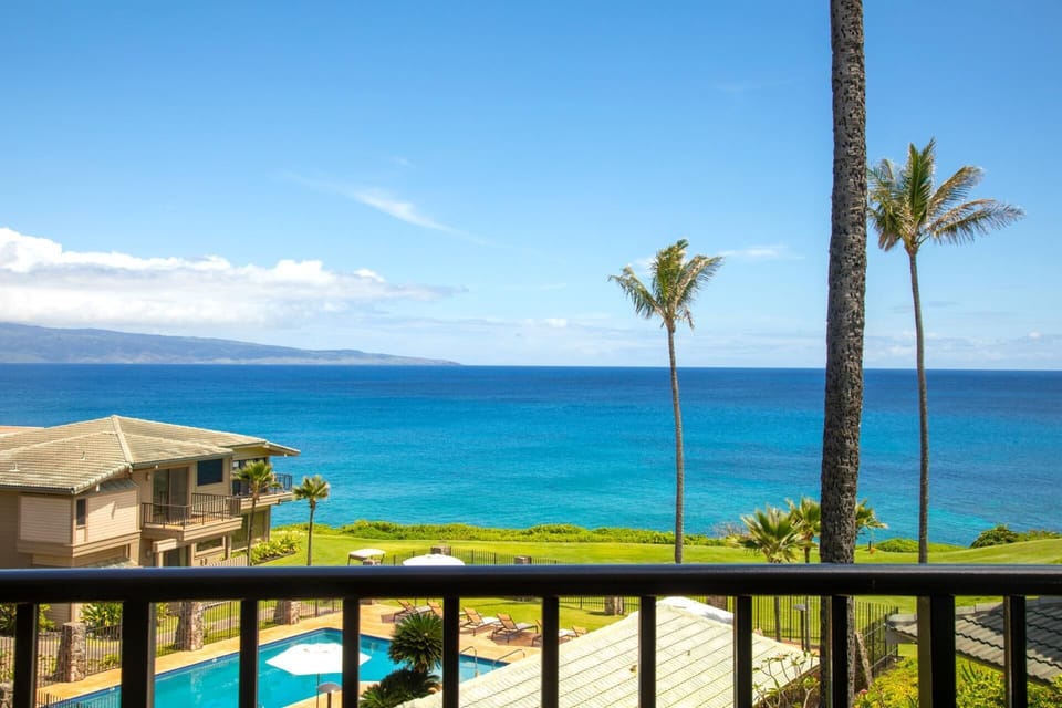 Ocean so blue it deserves its own fan club—front-row seats to sea breezes, swaying palms, and total relaxation    KBV-24B2