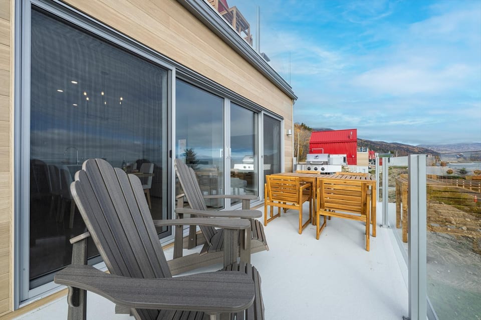 Let the fresh air, sunshine, and good company fill your day.