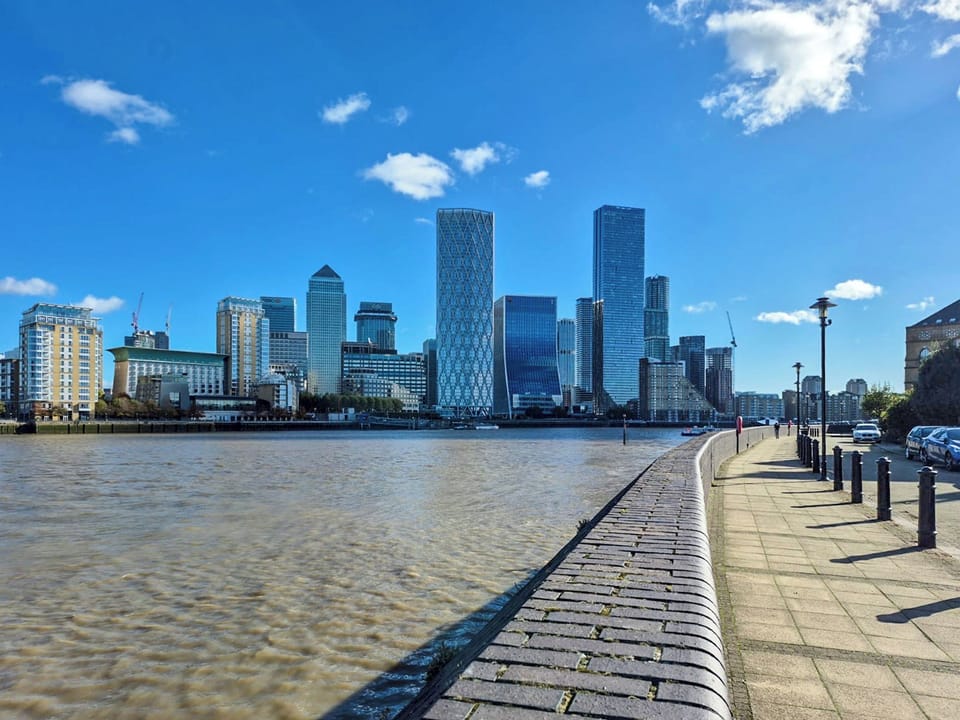 Surrounding area | On The Thames, London