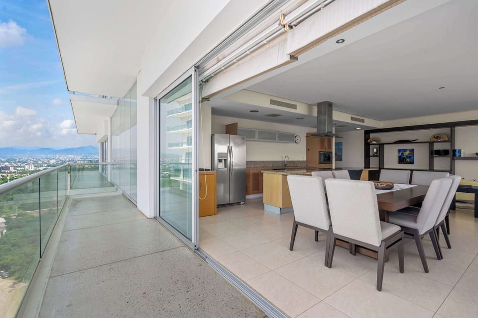 Private balcony with ocean views 