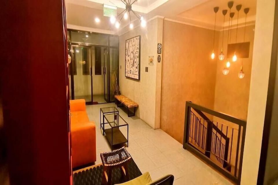Entrance / Reception
