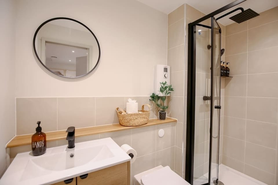 Toilet essentials and bathroom space