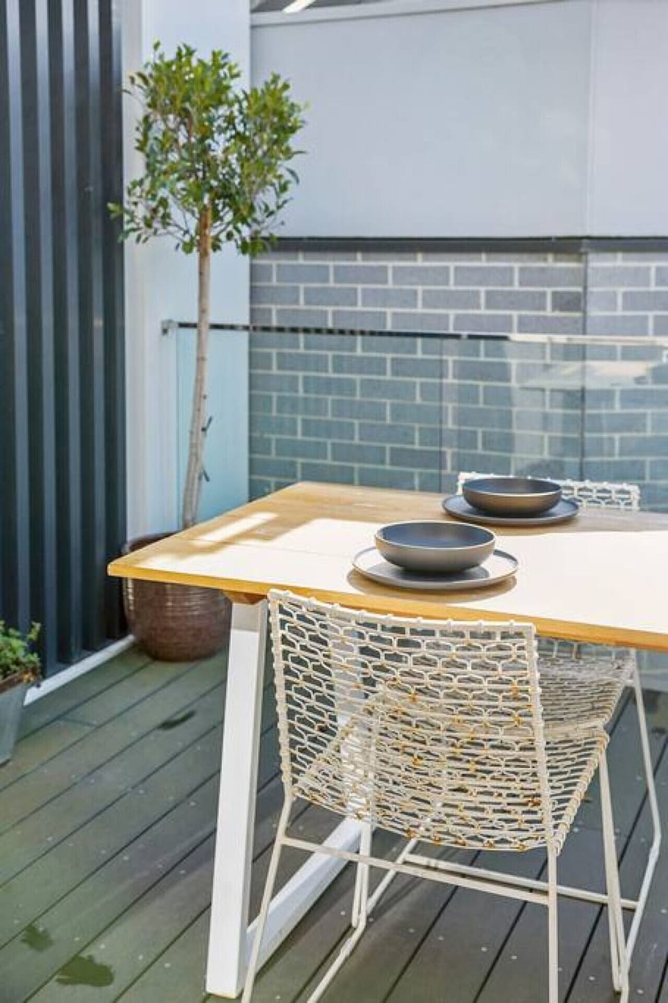 Outdoor dining