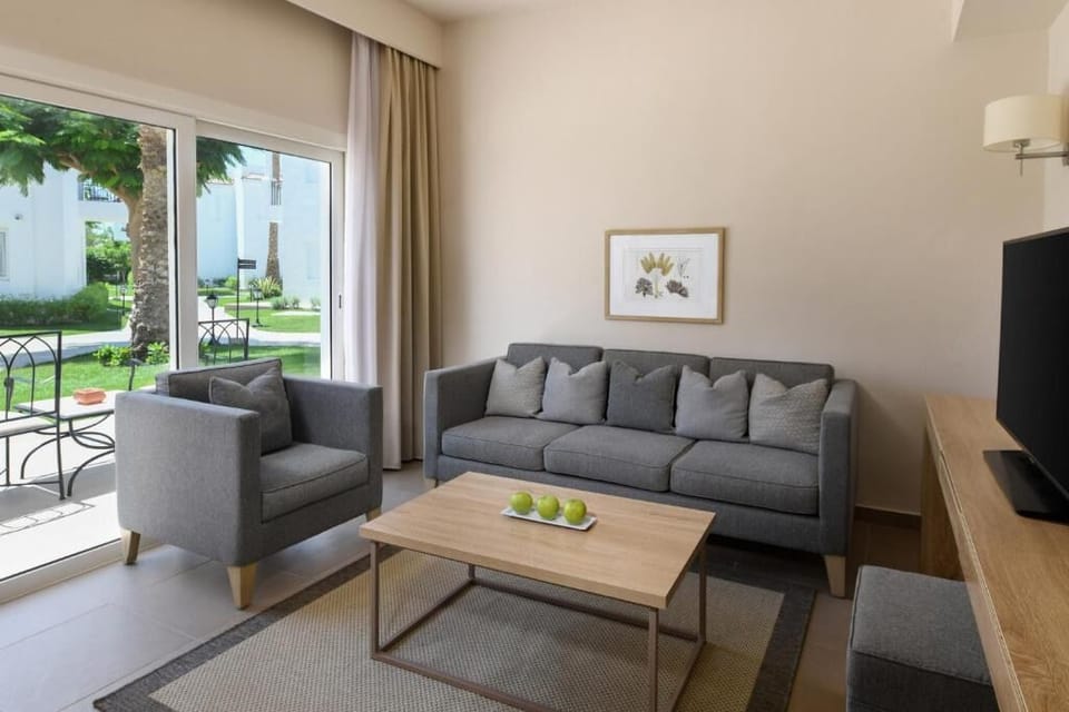 Lounge comfortably by garden views and stream on the TV.