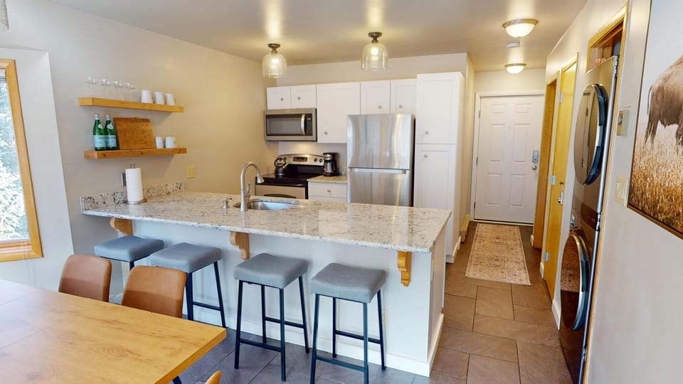 Kitchen Bar Seats 4