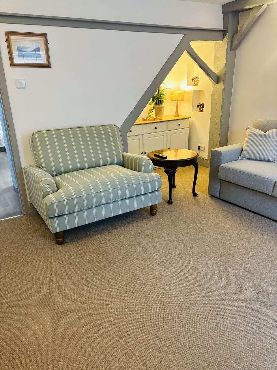 Living Room / Lounge