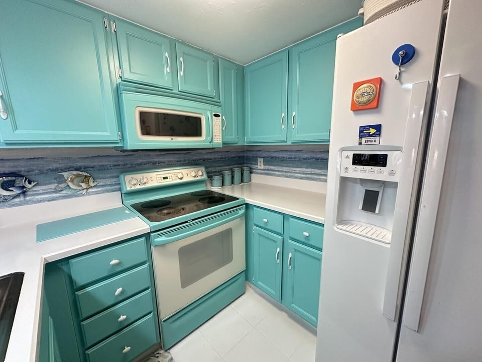 Indoors, Kitchen, Appliance, Refrigerator, Microwave