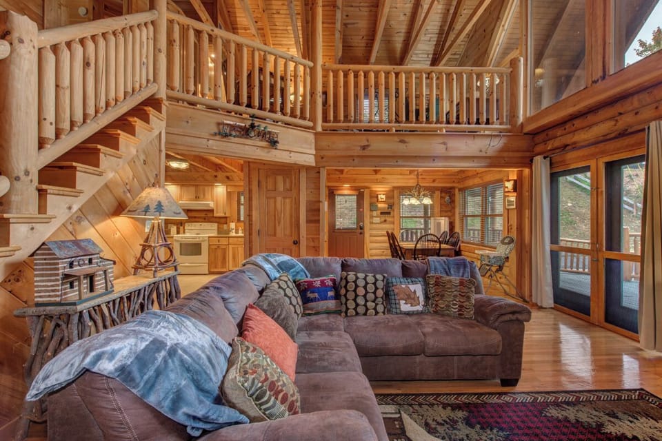 Raccoon Heaven's cozy living area