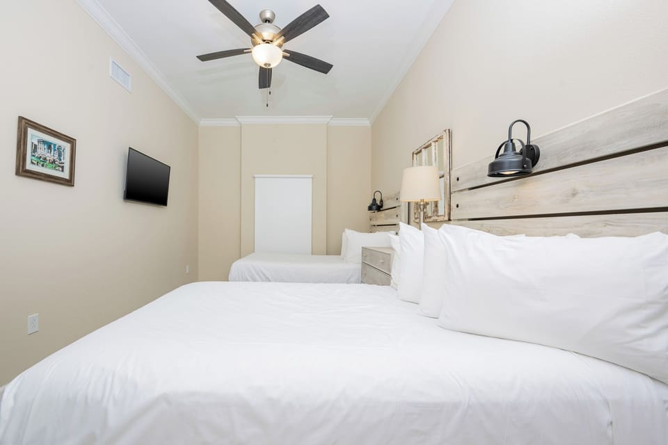 Read a good book to stylish headboard lighting from the double beds or watch a movie in the guest suite