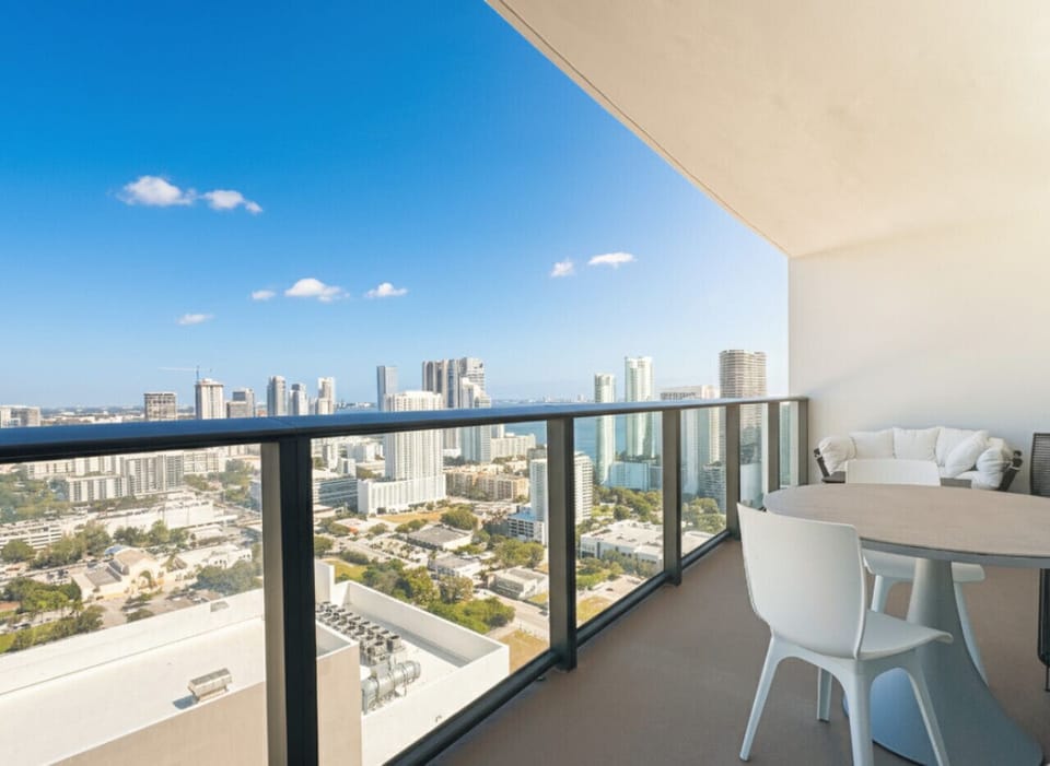 Patio City View: Gaze into the city with views of Wynwood, Edgewater, Biscayne Bay and more.