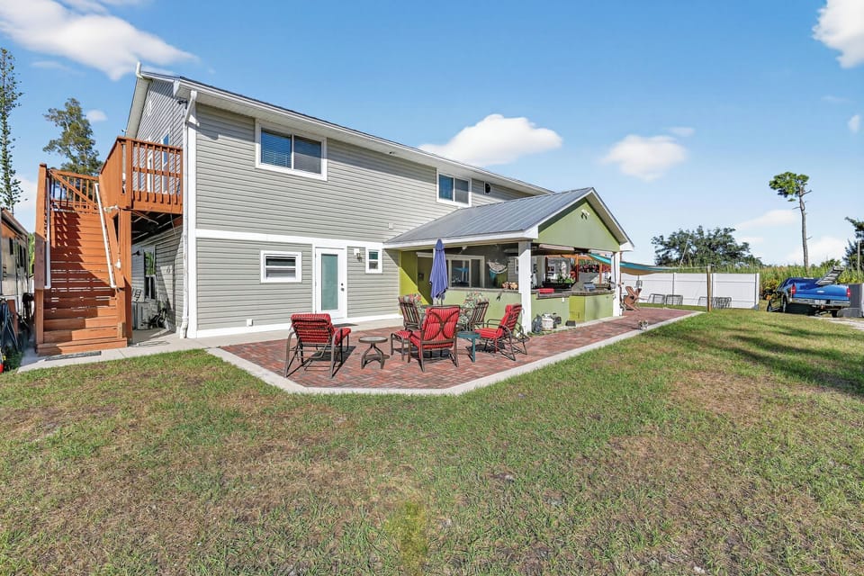 Welcome to your coastal getaway in Cape Coral, Florida!
