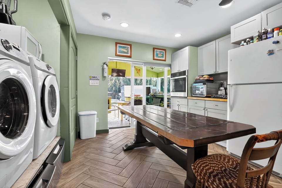 Enjoy the convenience of a washer and dryer for your short or long stay.