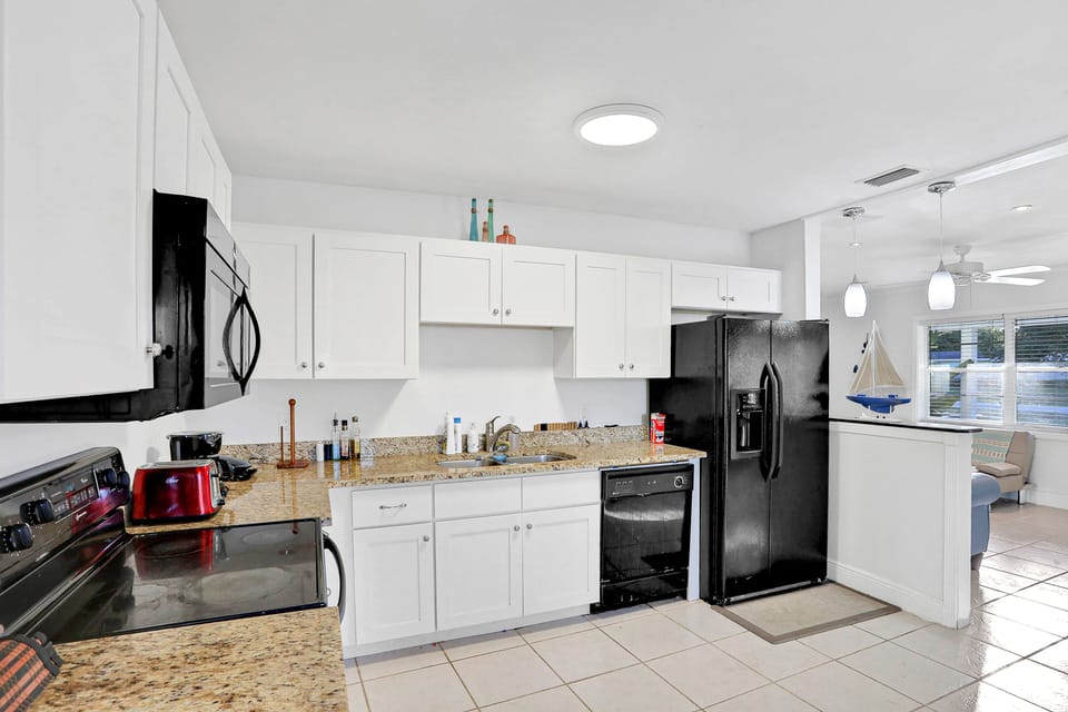 Fully equipped kitchen with plenty of counter space to prepare your favorite meals