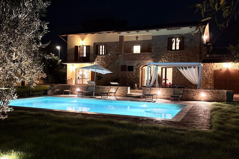 Building Exterior, Garden, Outdoor, Pool