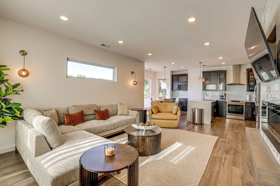 Living Room | 1st Floor | Smart TV | Fireplace | Central Heating & A/C