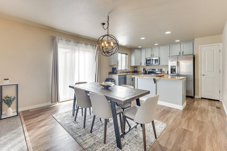 Dining Area | Kitchen | Cooking Basics