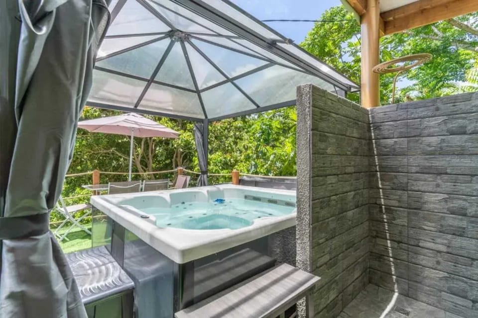Jacuzzi