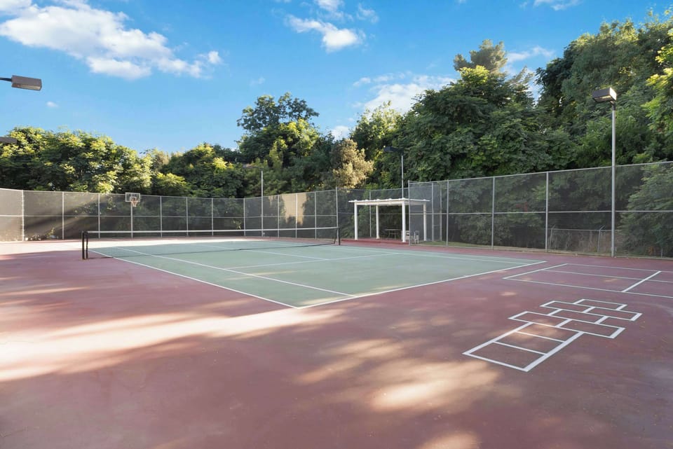 Sport court